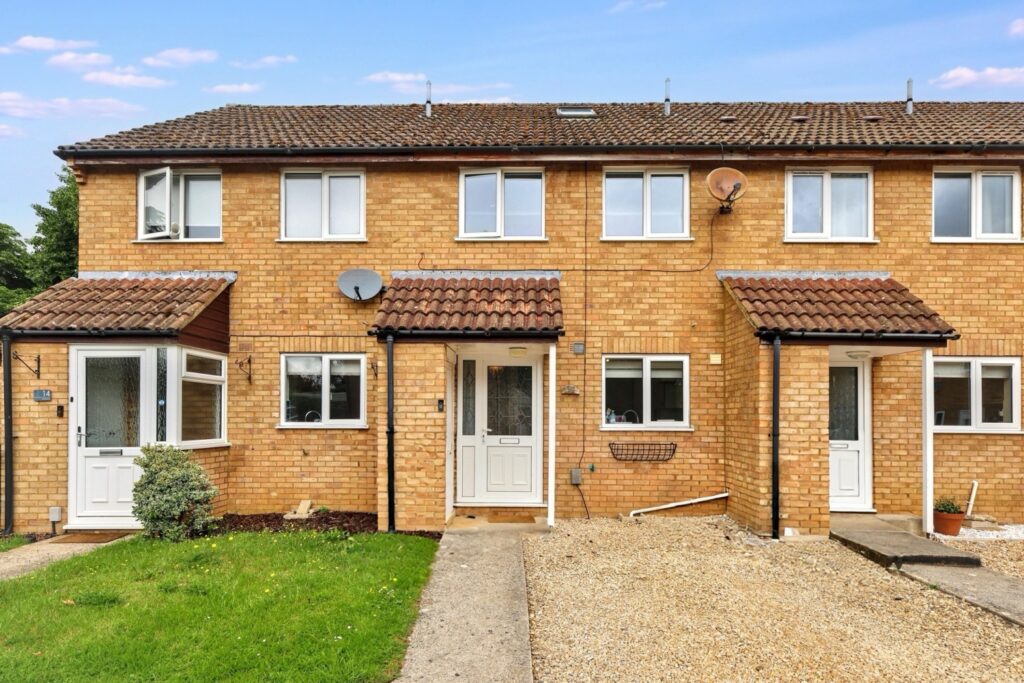 Pinecroft Carterton