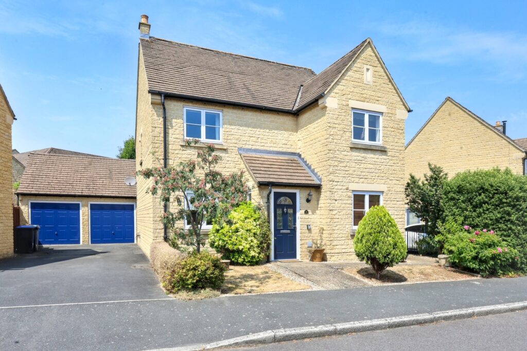 Willow Drive Carterton