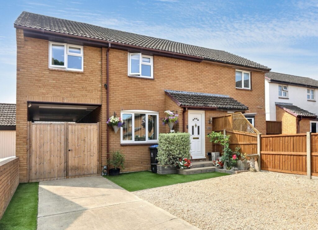 Bracken Close Carterton